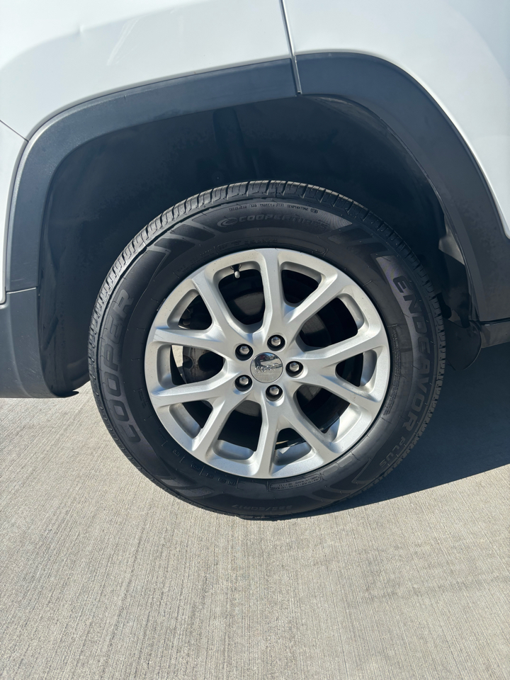 Jeep Cherokee FWD 4dr Sport 2016