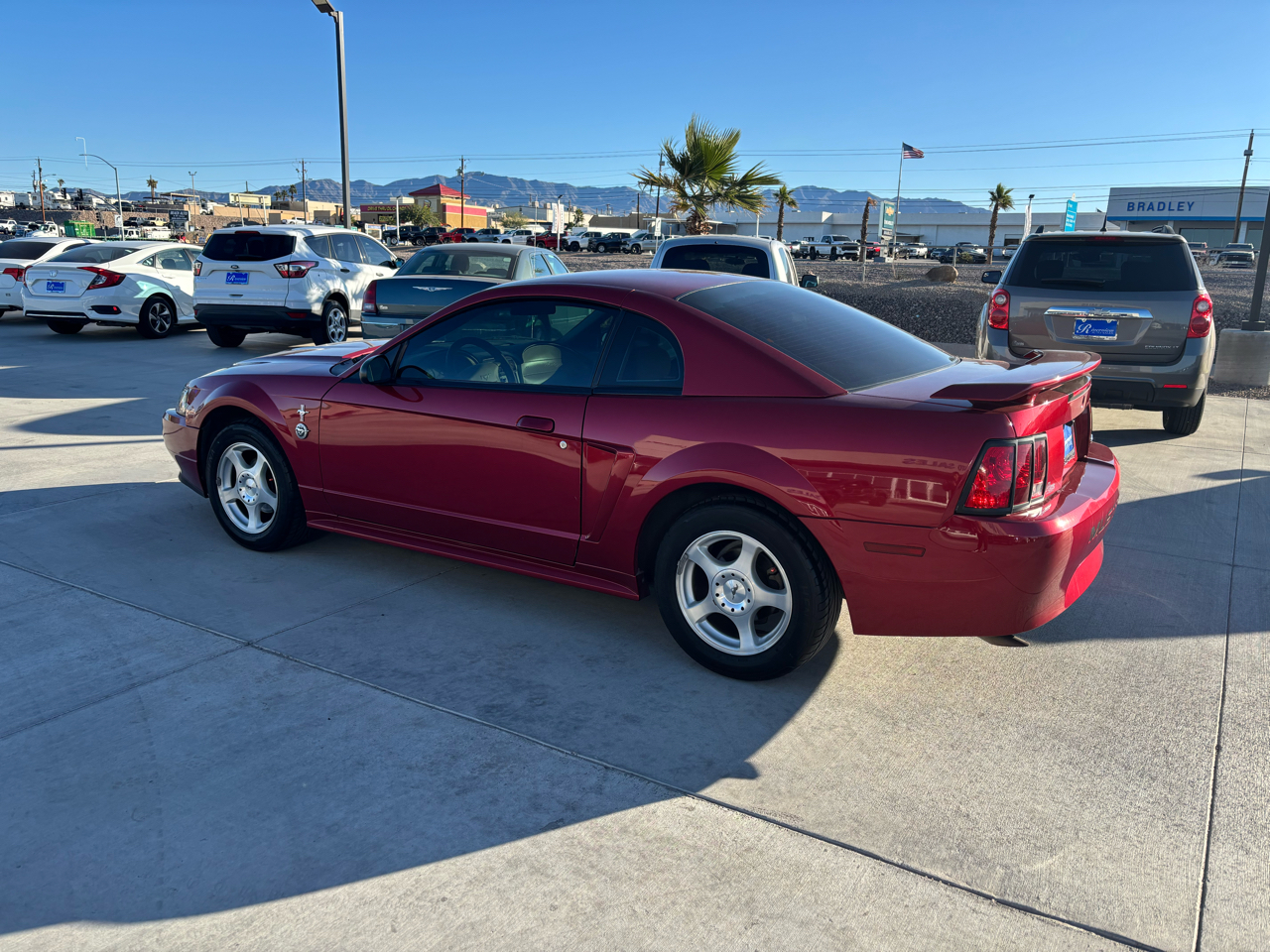 Ford Mustang 2dr Cpe Deluxe 2004