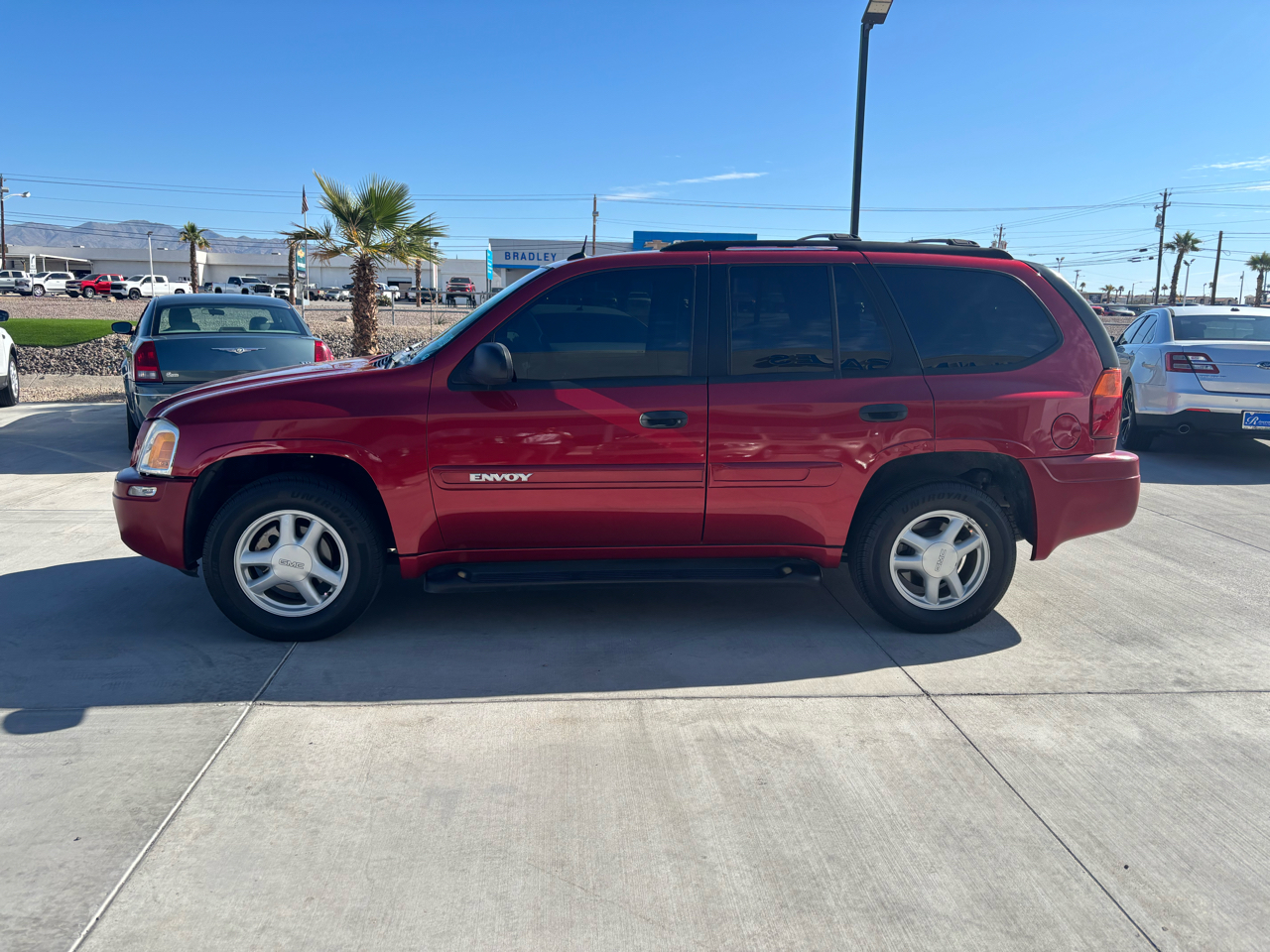 GMC Envoy 4dr 2WD SLE 2004