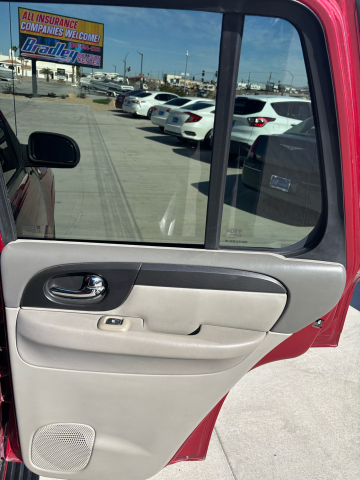 GMC Envoy 4dr 2WD SLE 2004