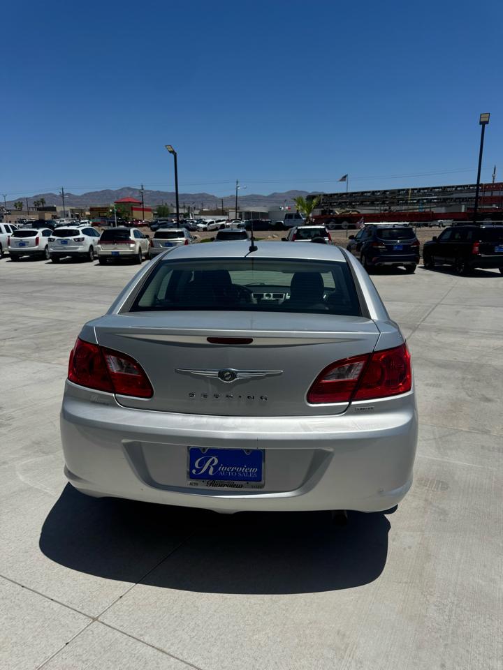 Chrysler Sebring 4dr Sdn Limited 2010