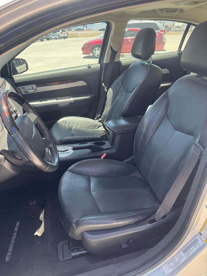 Chrysler Sebring 4dr Sdn Limited 2010