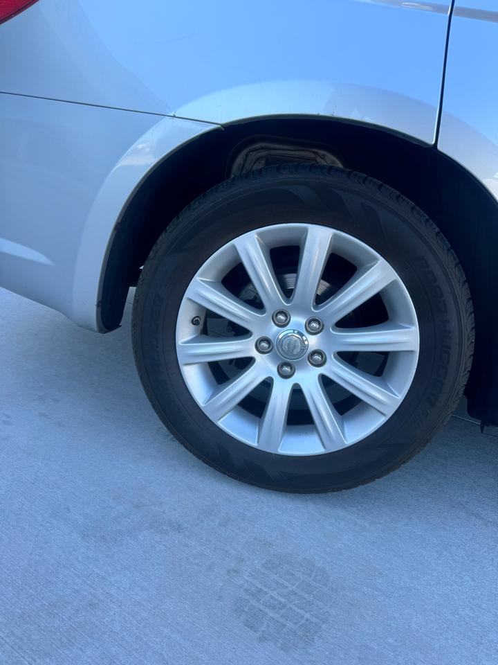 Chrysler Sebring 4dr Sdn Limited 2010