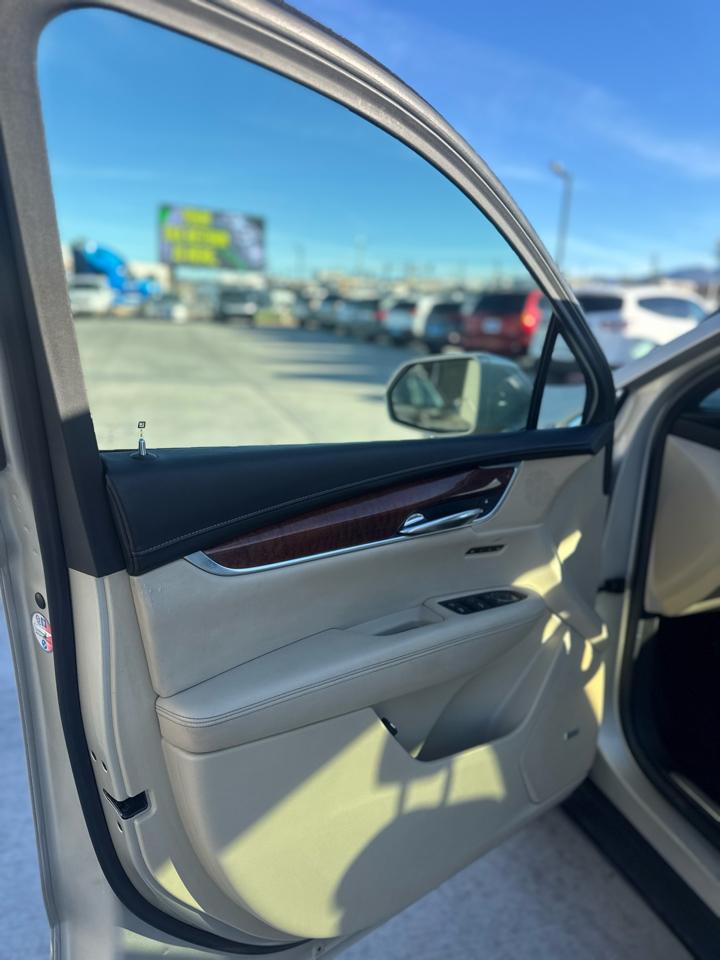 Cadillac XT5 FWD 4dr Luxury 2017