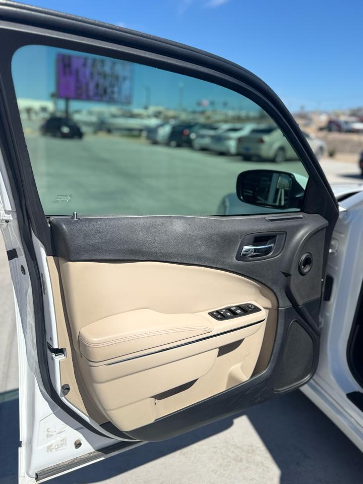 Dodge Charger 4dr Sdn SE RWD 2014