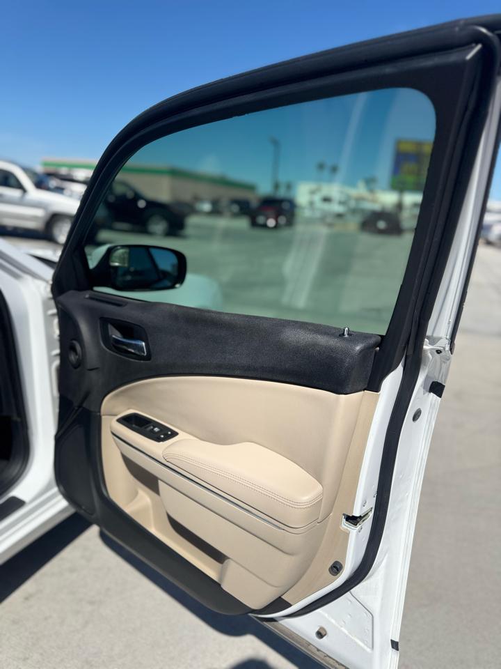 Dodge Charger 4dr Sdn SE RWD 2014