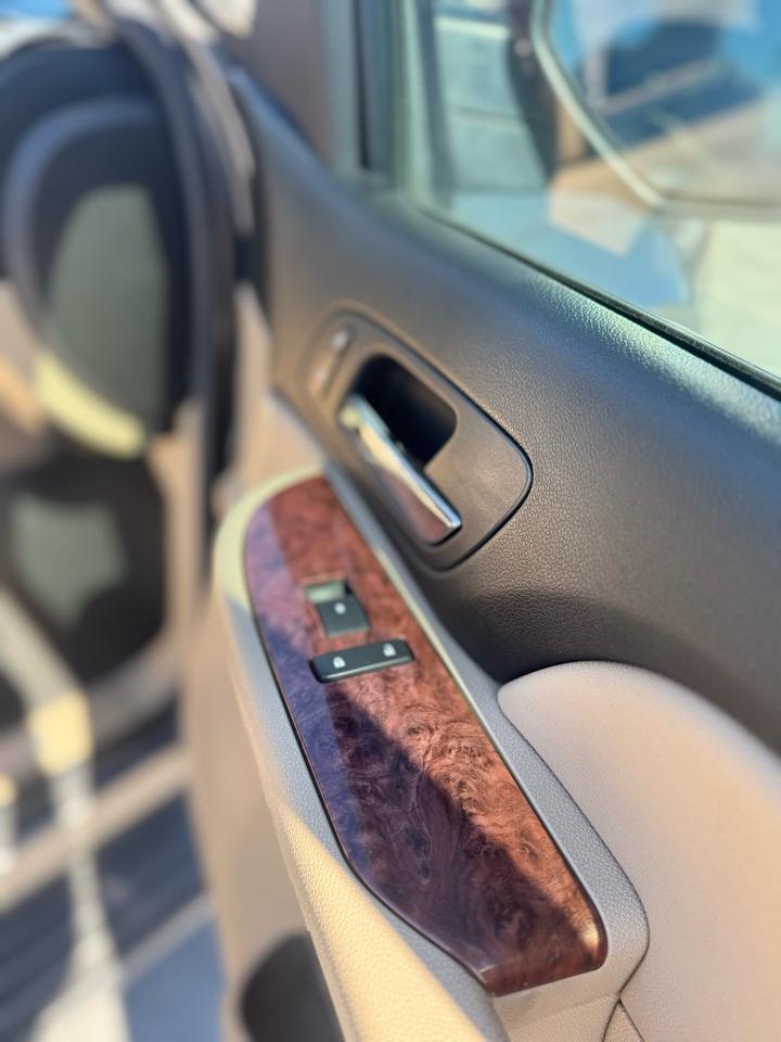 Chevrolet Avalanche 4WD Crew Cab 130" LTZ 2007