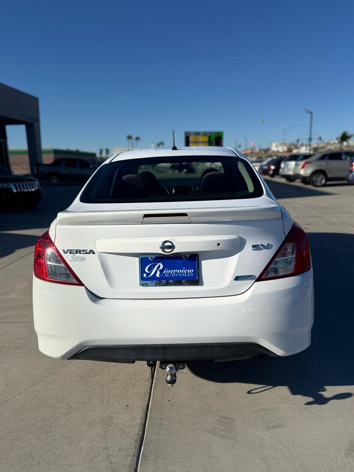 Nissan Versa 4dr Sdn CVT 1.6 SV 2016