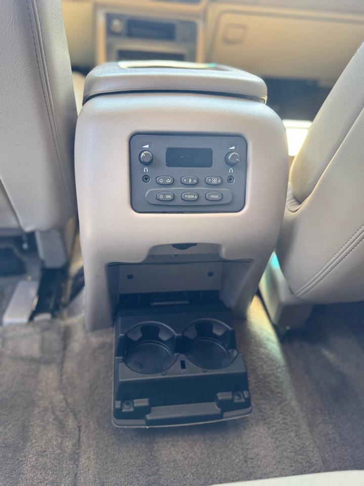 Chevrolet Tahoe 4dr 1500 LT 2003