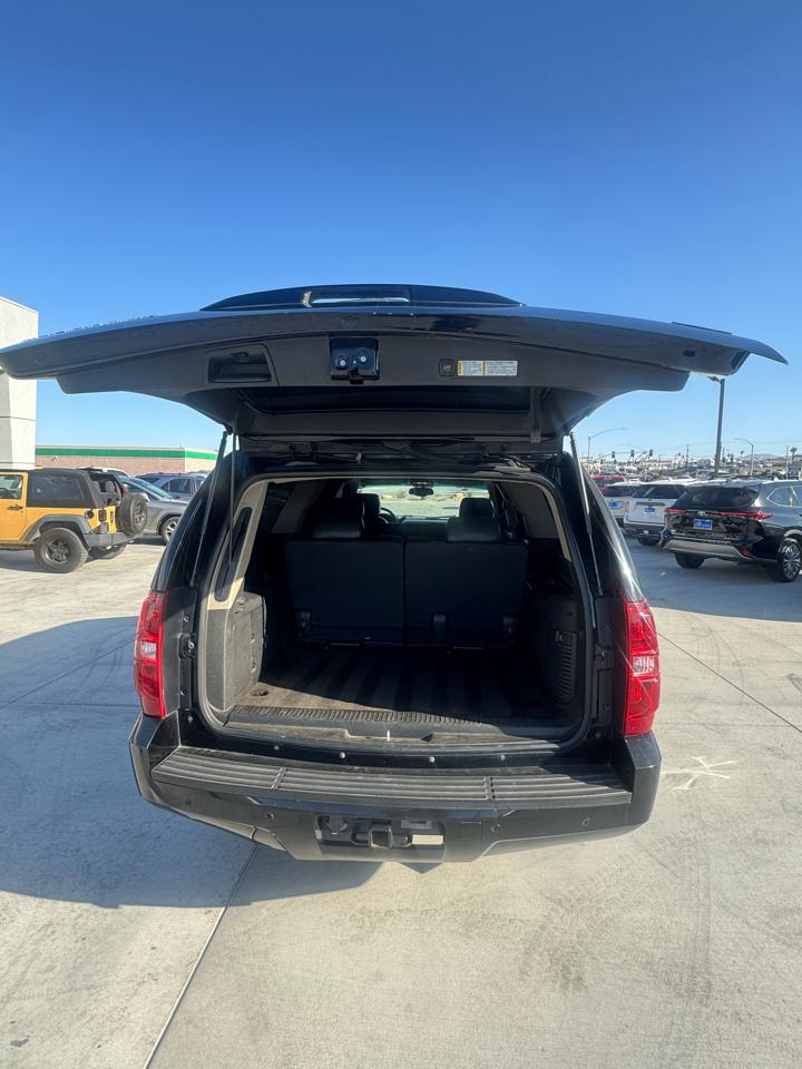 Chevrolet Suburban 2WD 4dr 1500 LT 2007