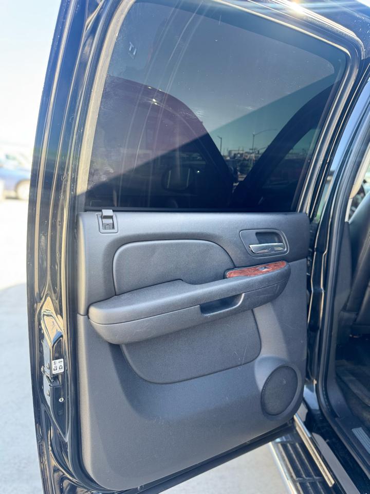 Chevrolet Suburban 2WD 4dr 1500 LT 2007