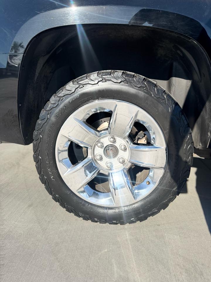 Chevrolet Suburban 2WD 4dr 1500 LT 2007