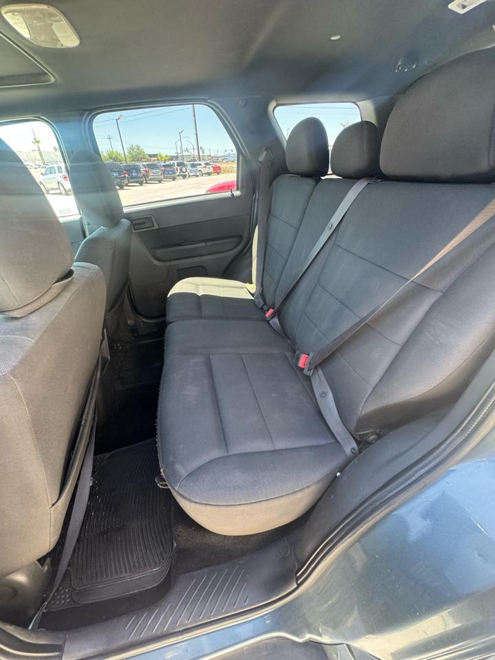 Ford Escape 4WD 4dr XLT 2012