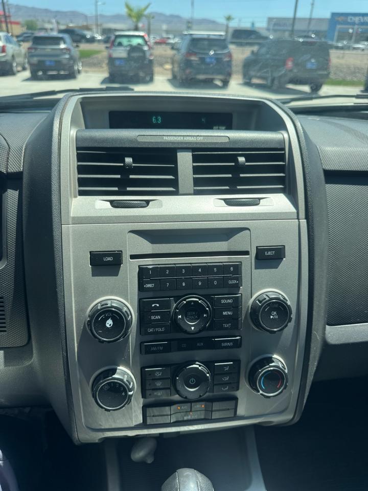 Ford Escape 4WD 4dr XLT 2012