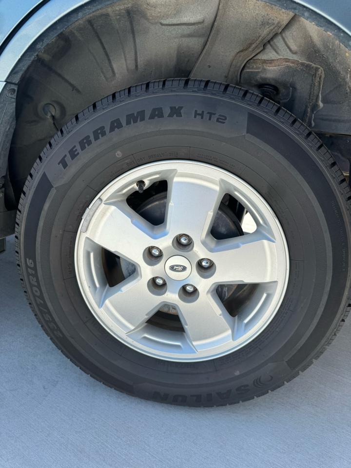 Ford Escape 4WD 4dr XLT 2012