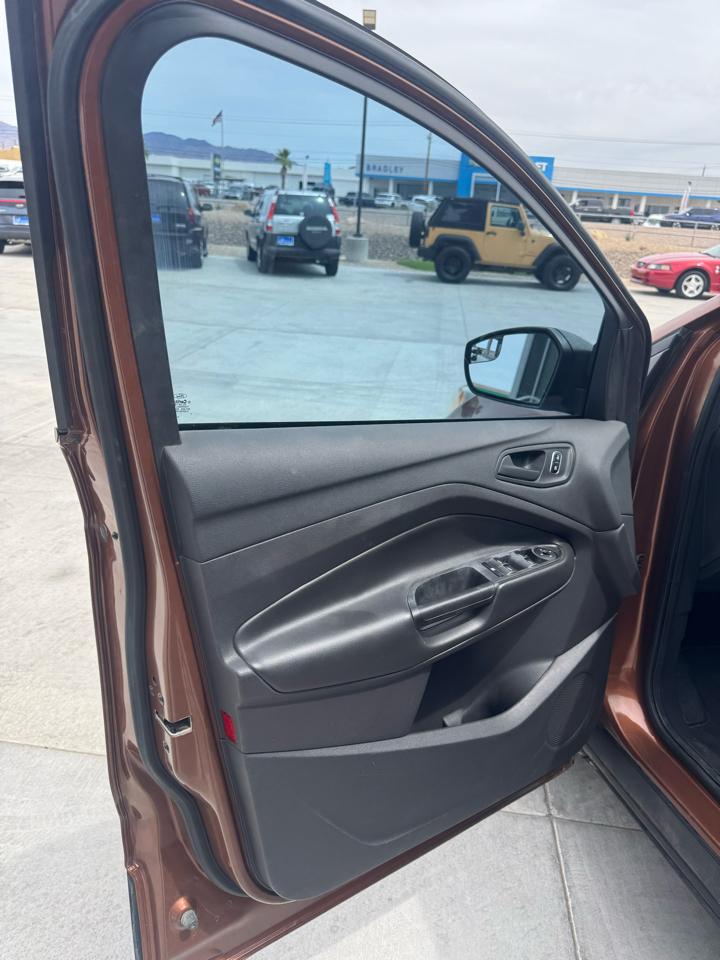 Ford Escape S FWD 2017