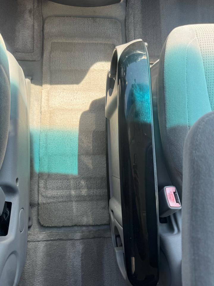 Toyota Sienna  2004