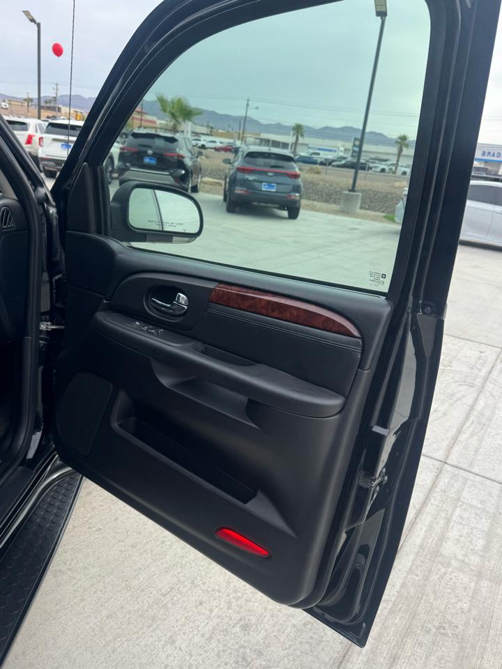 GMC Envoy 2WD 4dr Denali 2007