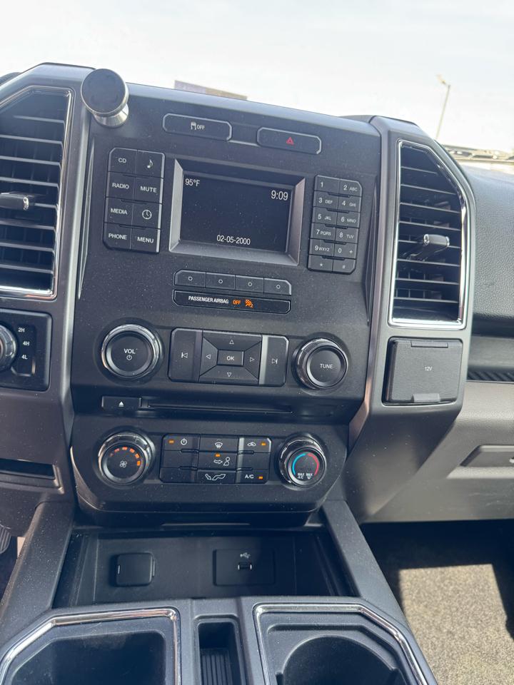 Ford F-150 4WD SuperCrew 145" XLT 2016