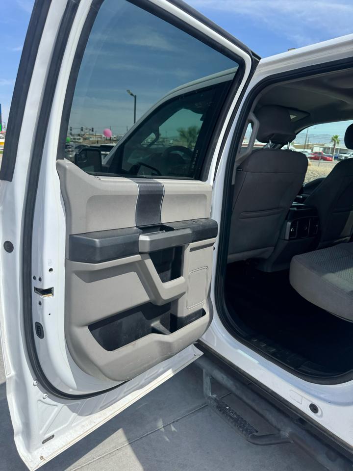 Ford F-150 4WD SuperCrew 145" XLT 2016