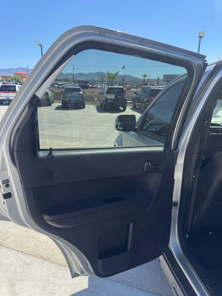 Ford Escape 4WD 4dr Limited 2010
