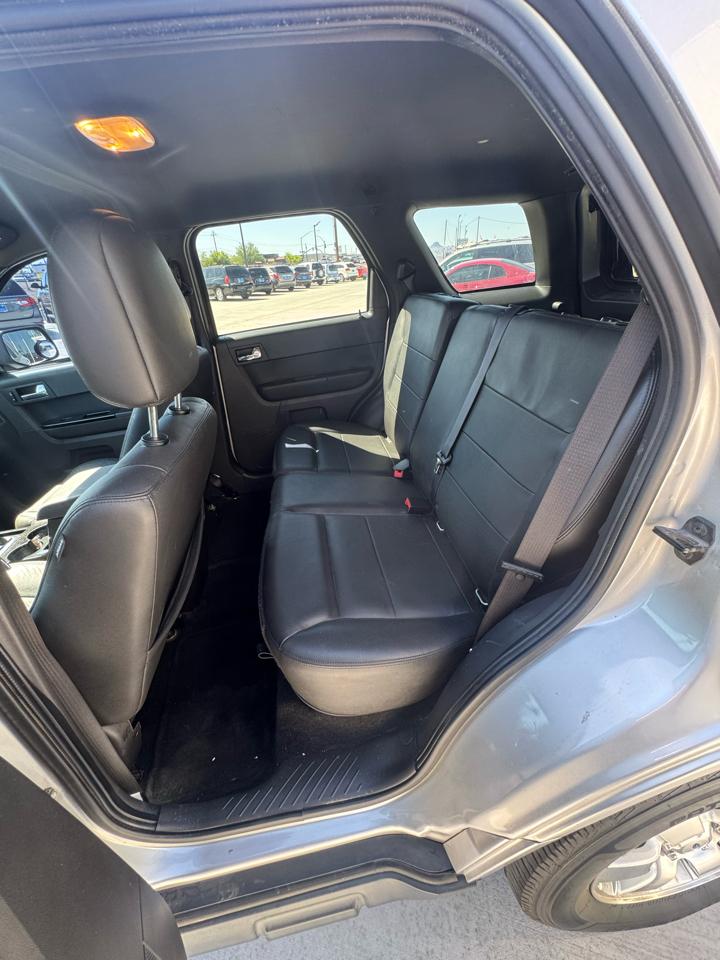 Ford Escape 4WD 4dr Limited 2010