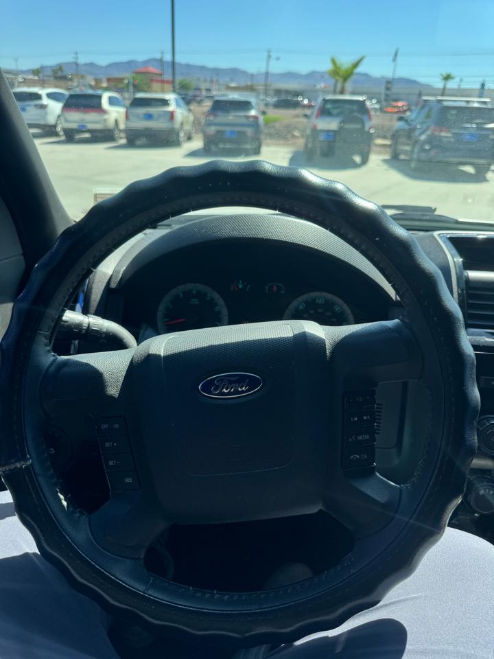 Ford Escape 4WD 4dr Limited 2010