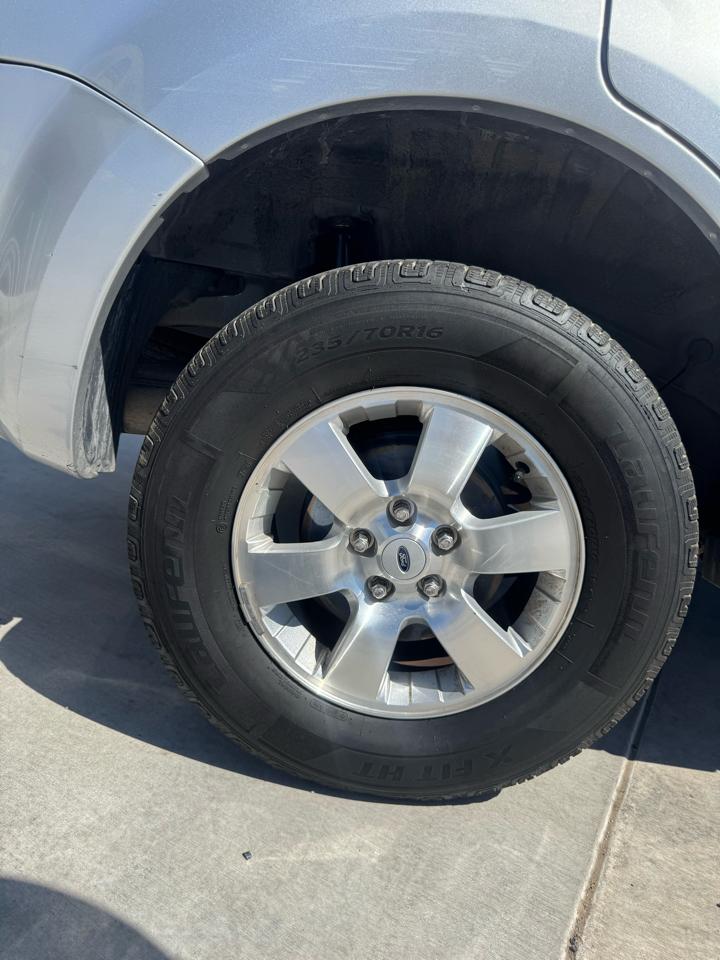 Ford Escape 4WD 4dr Limited 2010