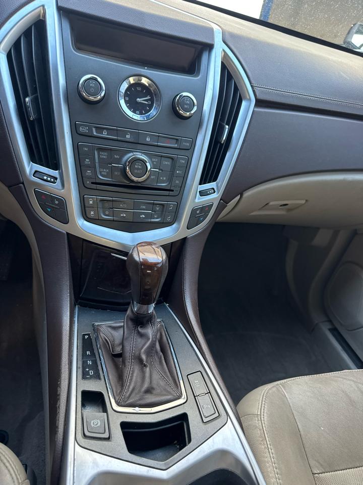 Cadillac SRX  2011