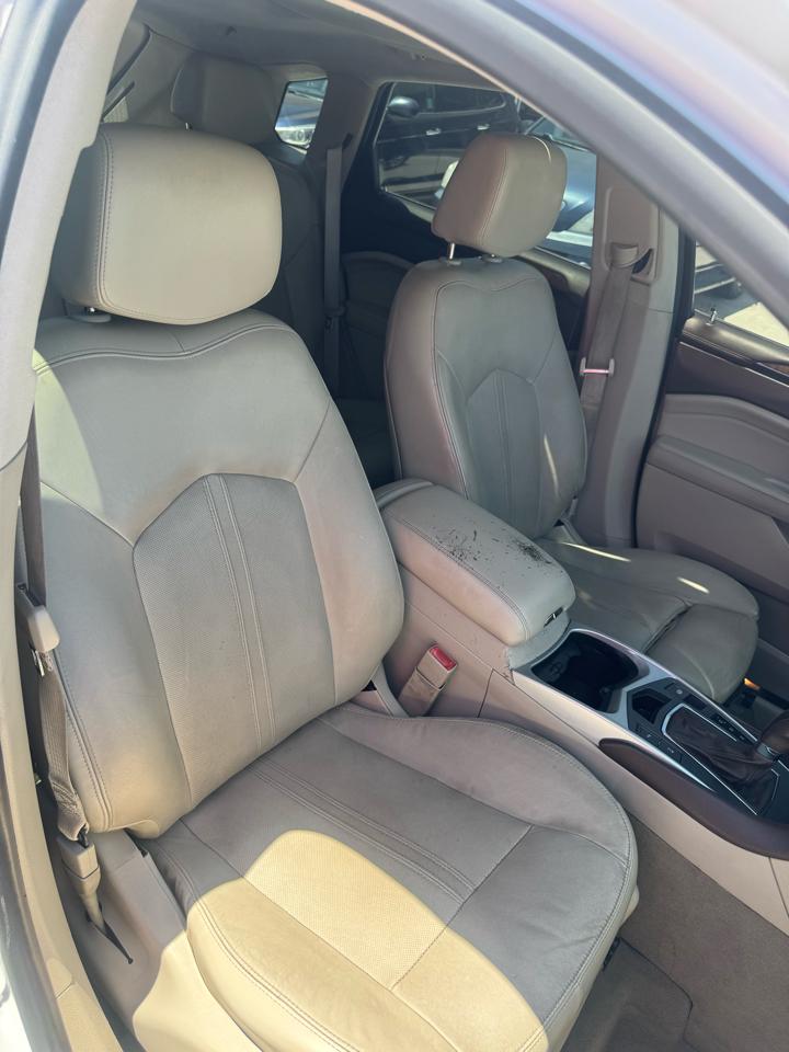 Cadillac SRX  2011