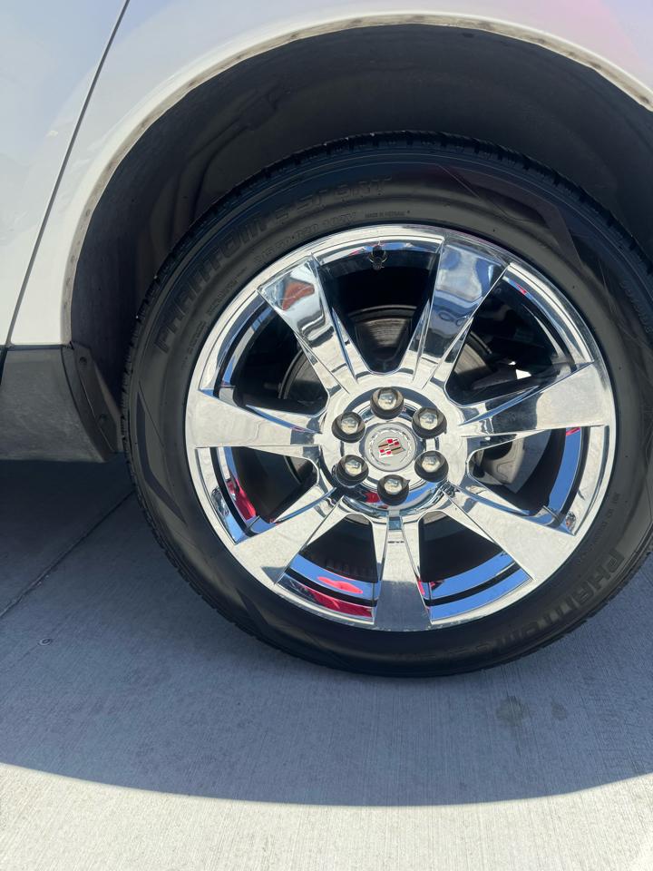 Cadillac SRX  2011
