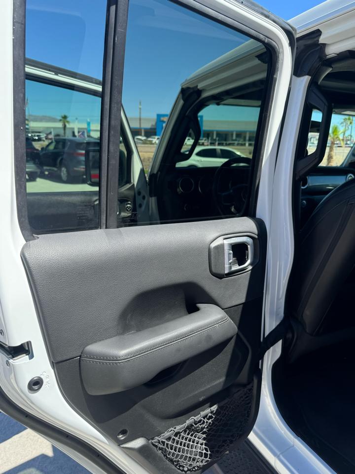 Jeep Wrangler Unlimited Sahara Altitude 2021