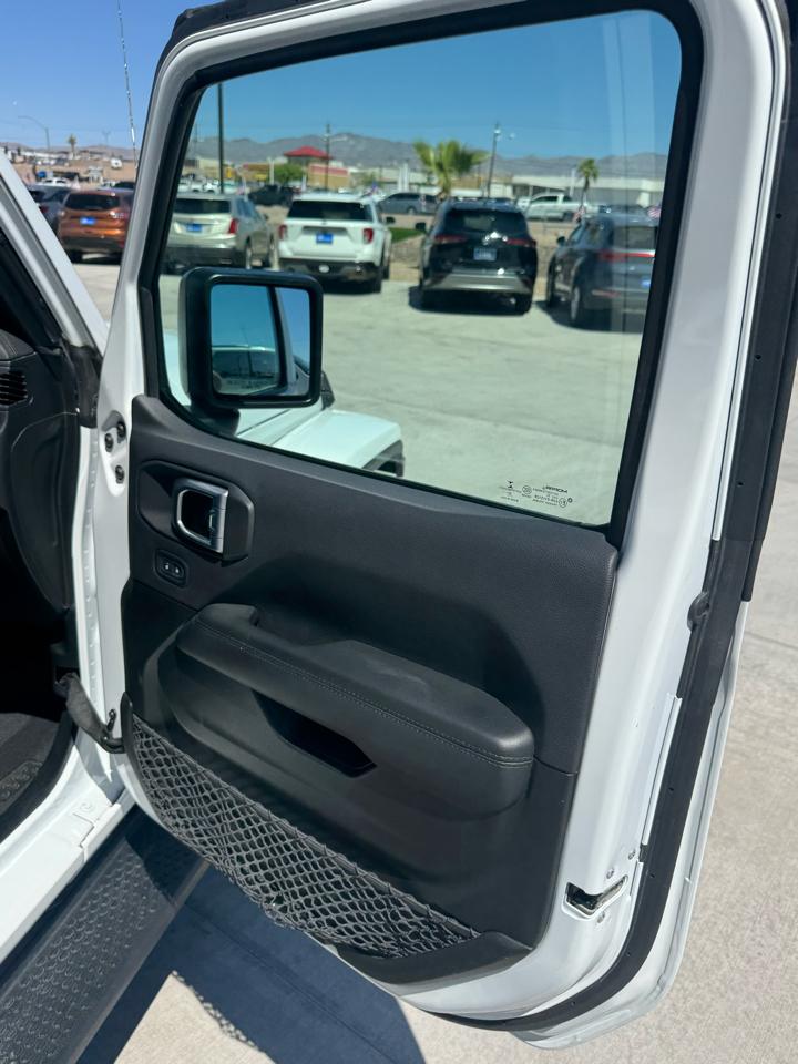 Jeep Wrangler Unlimited Sahara Altitude 2021