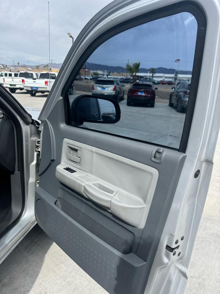 Dodge Dakota 4WD Quad Cab 131" SLT 2007