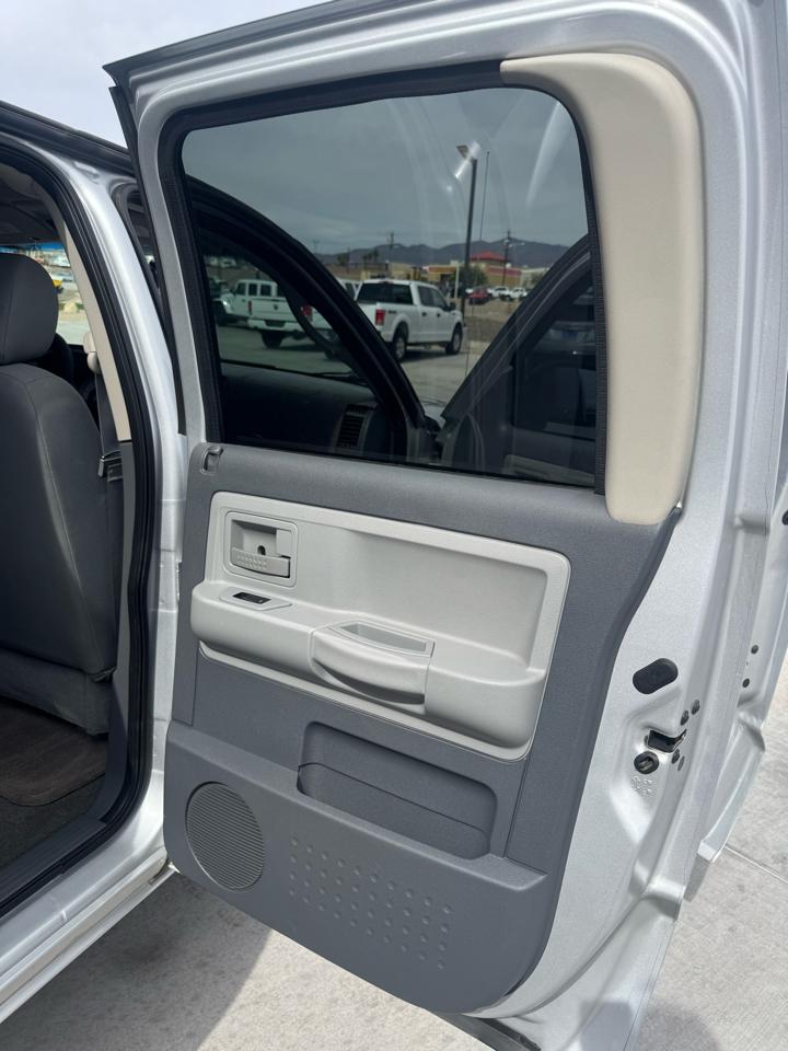 Dodge Dakota 4WD Quad Cab 131" SLT 2007