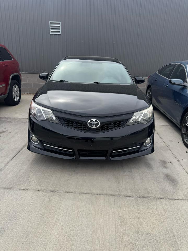 Toyota Camry  2012