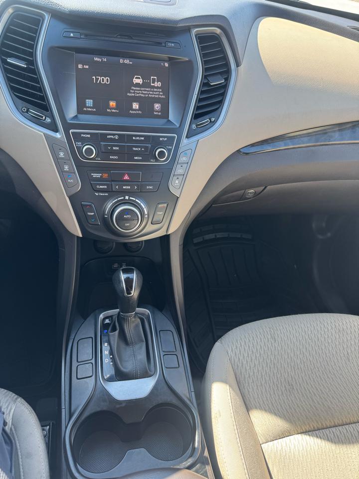 Hyundai Santa Fe SE 3.3L Auto AWD 2017
