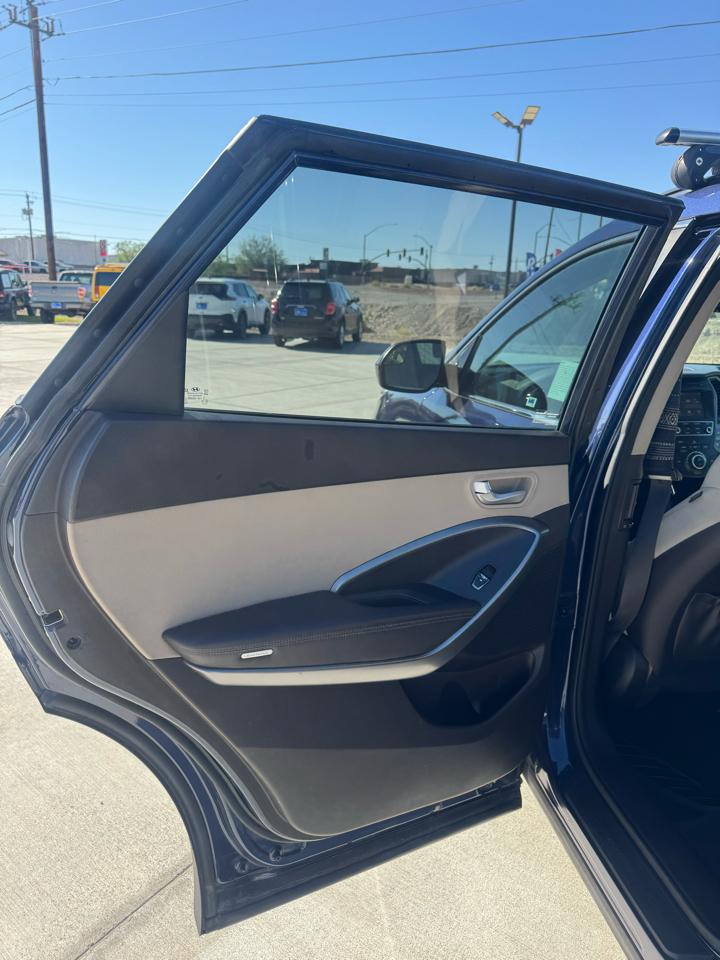 Hyundai Santa Fe SE 3.3L Auto AWD 2017