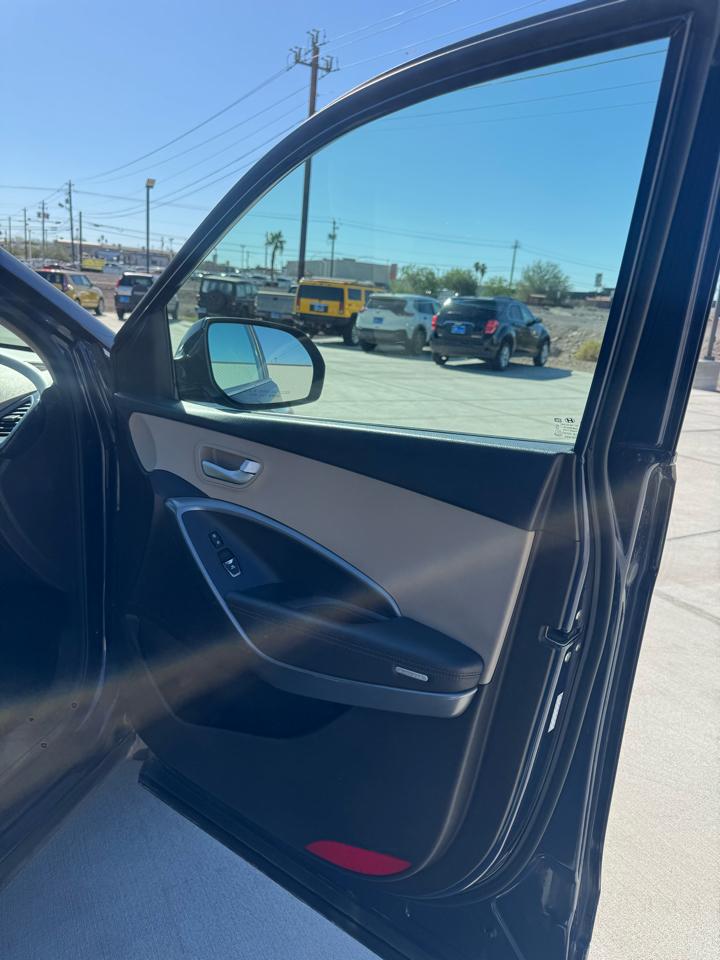 Hyundai Santa Fe SE 3.3L Auto AWD 2017
