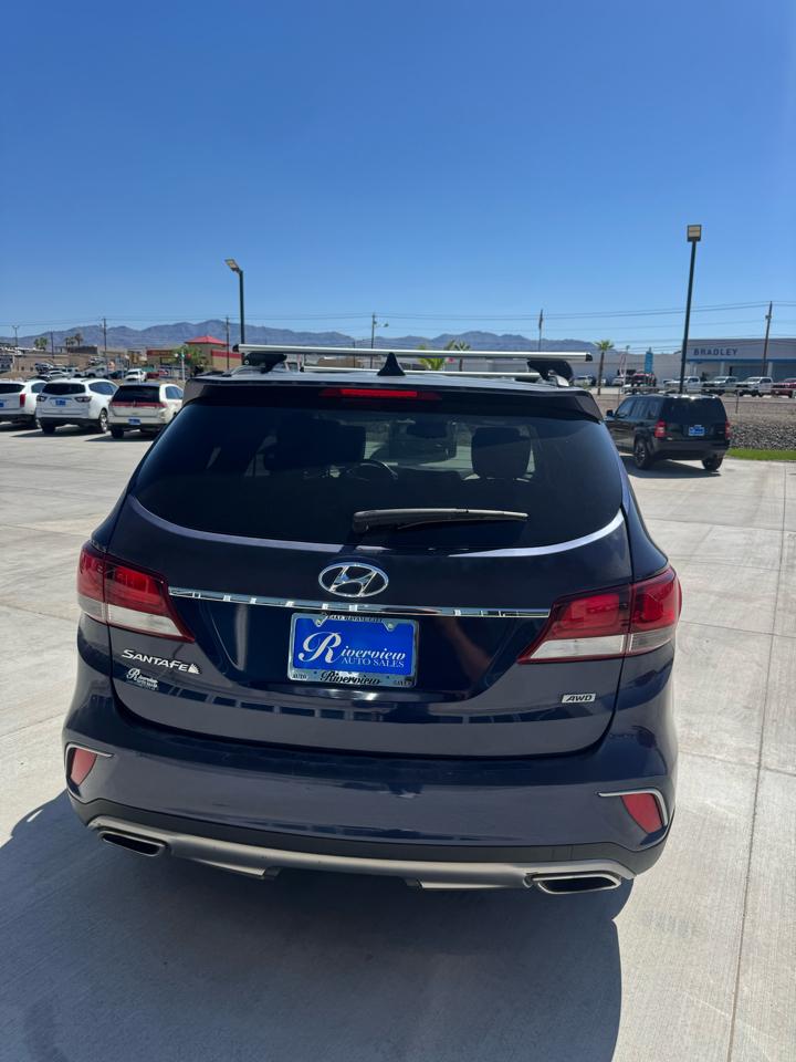 Hyundai Santa Fe SE 3.3L Auto AWD 2017