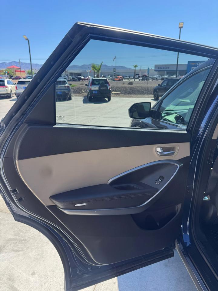 Hyundai Santa Fe SE 3.3L Auto AWD 2017