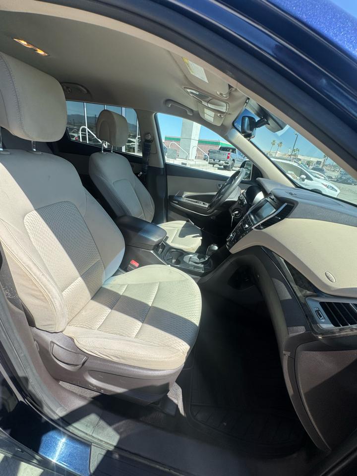 Hyundai Santa Fe SE 3.3L Auto AWD 2017