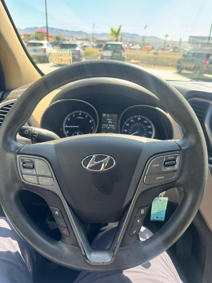 Hyundai Santa Fe SE 3.3L Auto AWD 2017