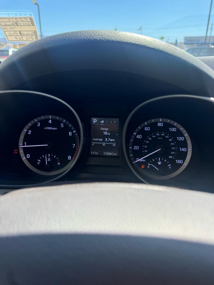 Hyundai Santa Fe SE 3.3L Auto AWD 2017