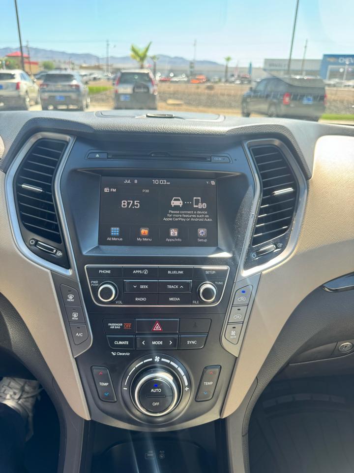Hyundai Santa Fe SE 3.3L Auto AWD 2017