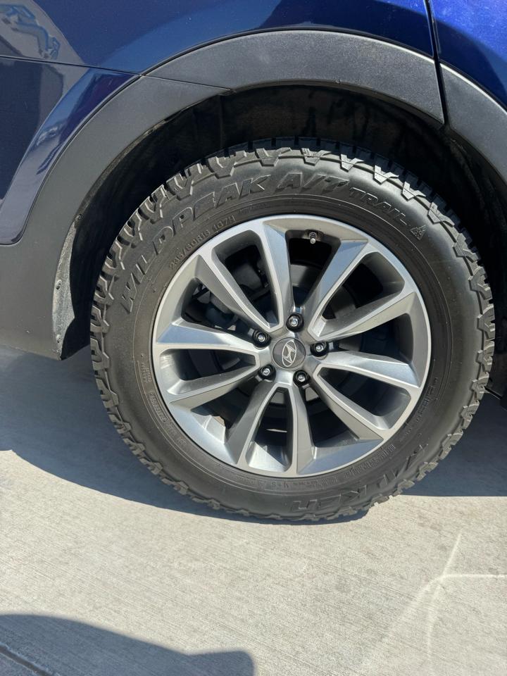 Hyundai Santa Fe SE 3.3L Auto AWD 2017