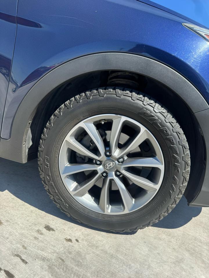 Hyundai Santa Fe SE 3.3L Auto AWD 2017