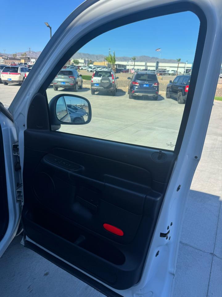 Dodge Ram 1500  2005