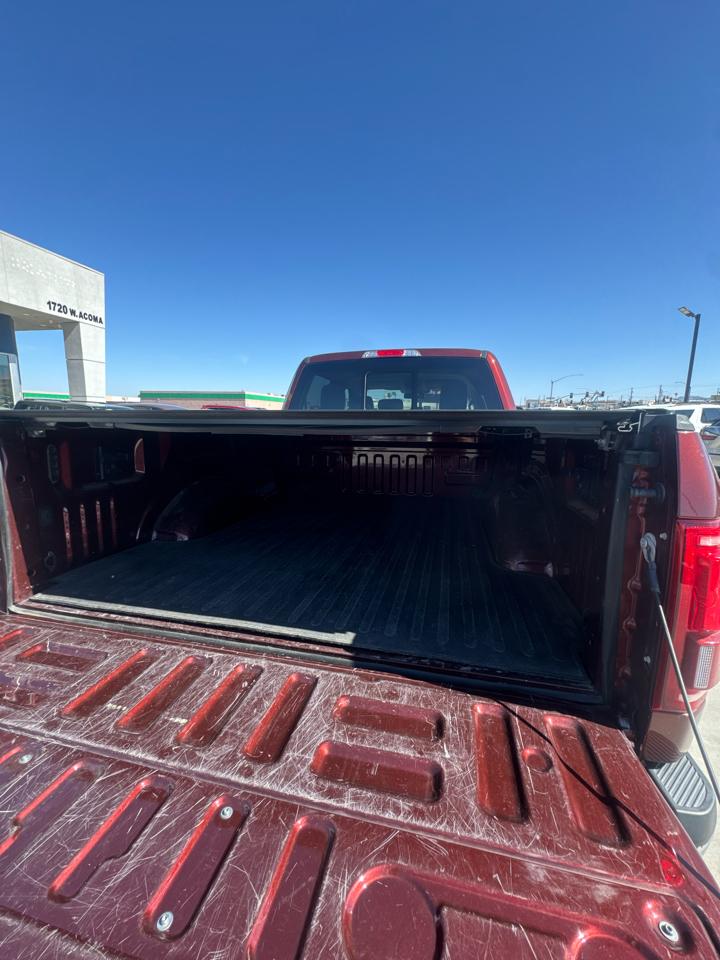 Ford F-150 4WD SuperCrew 145" Lariat 2016