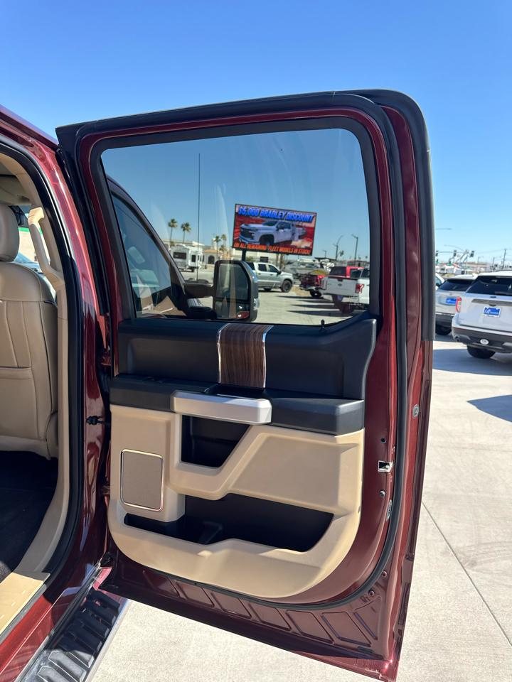 Ford F-150 4WD SuperCrew 145" Lariat 2016